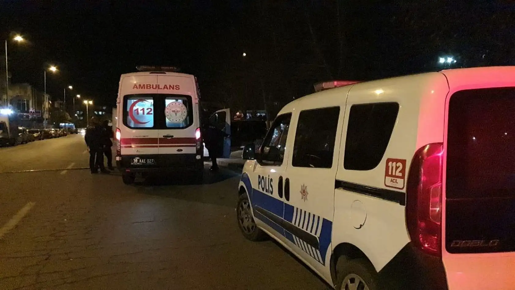 Yürüyüş yapan kadın bacağından vuruldu