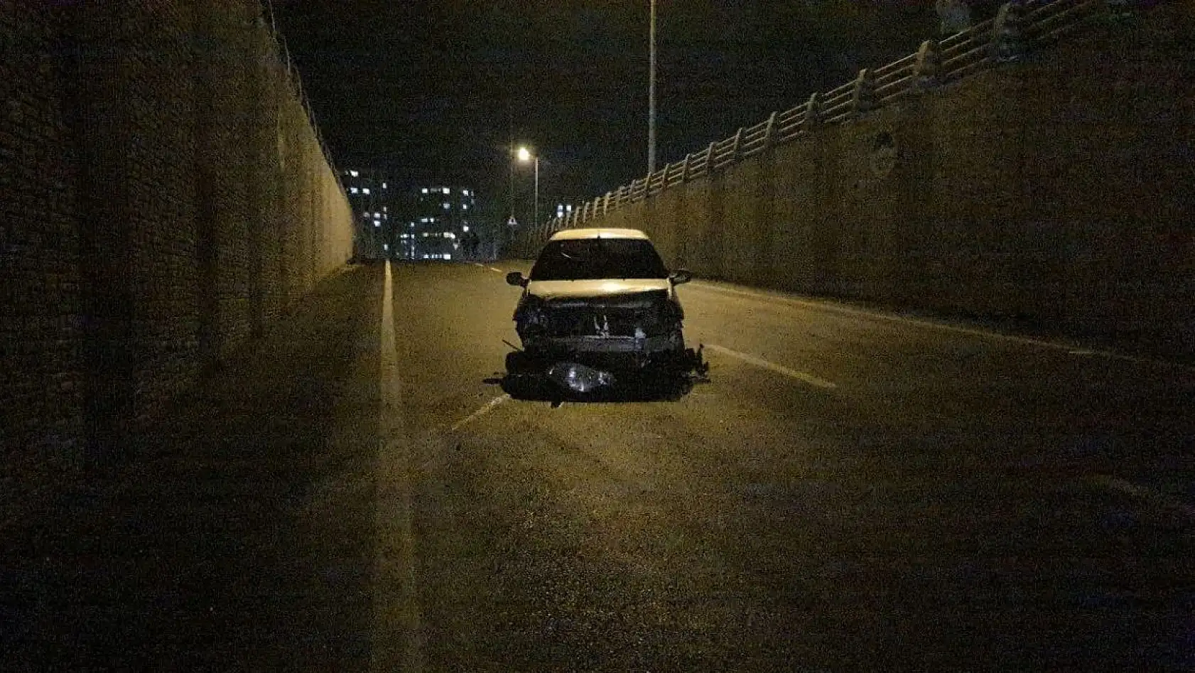 6 otomobil zincirleme kaza geçirdi: yaralılar var