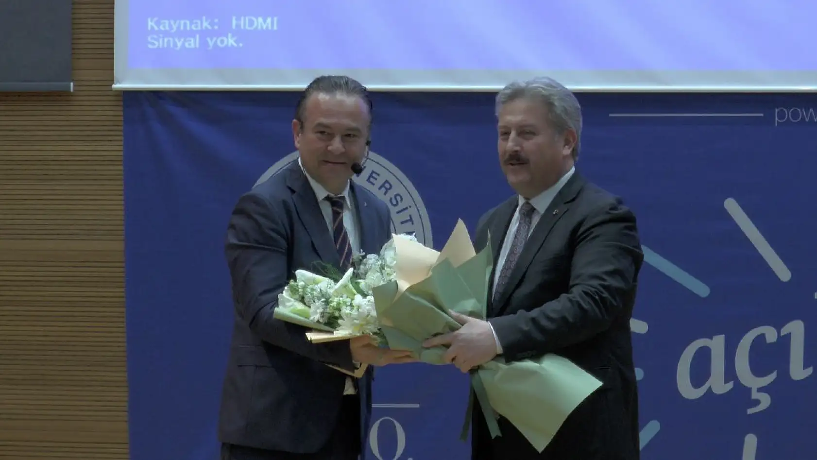 Özener'den dikkat çeken deprem açıklaması