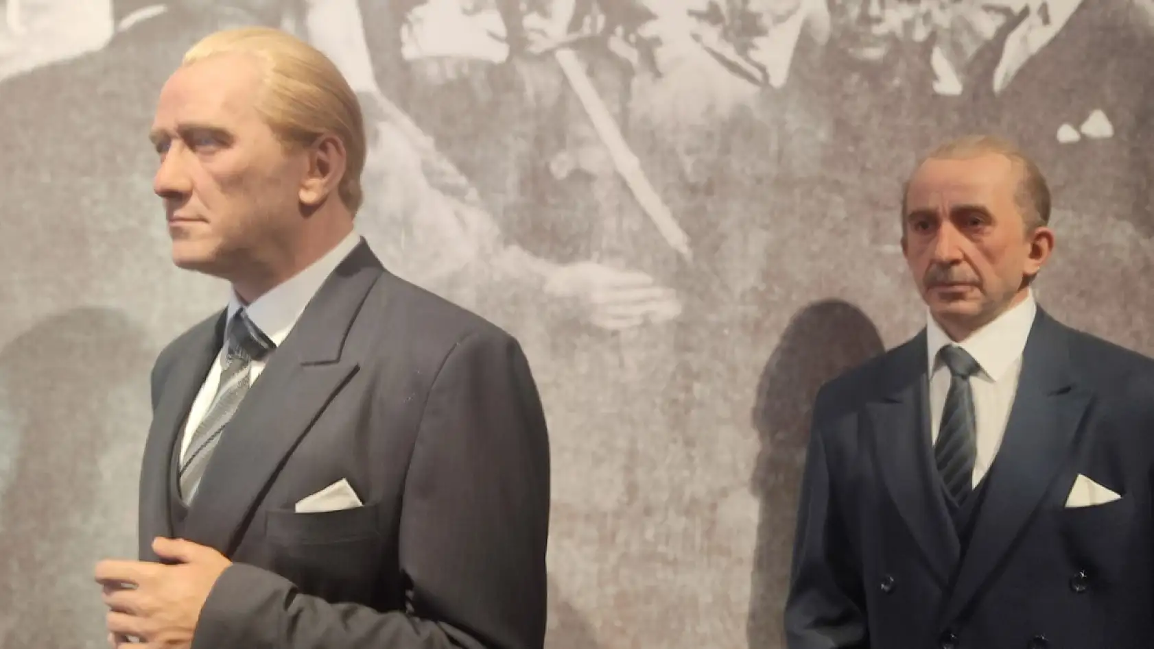 İşte Atatürk'ün Kayseri'deki yatağı ve çalışma masası!