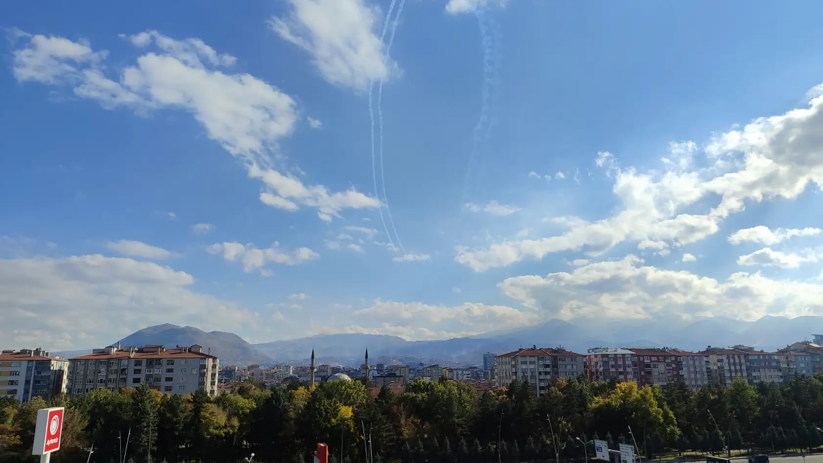 Kayseri'de gökyüzünde dikkat çeken görüntü!