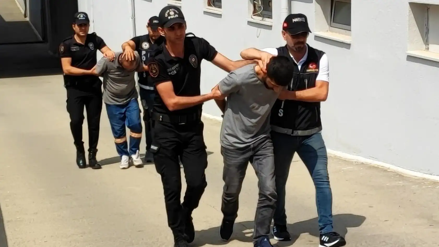 Adana'da 2 kilo bonzai ile yakalanan şüpheli tutuklandı