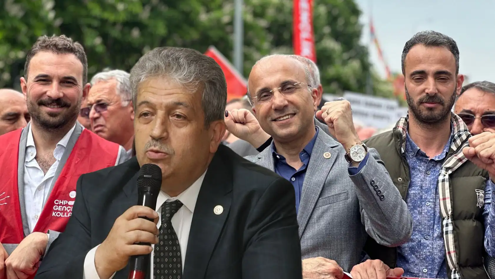 AK Parti Kayseri Milletvekili Bayar Özsoy'dan, CHP'lileri kızdıracak sözler: İki yüzlülük!