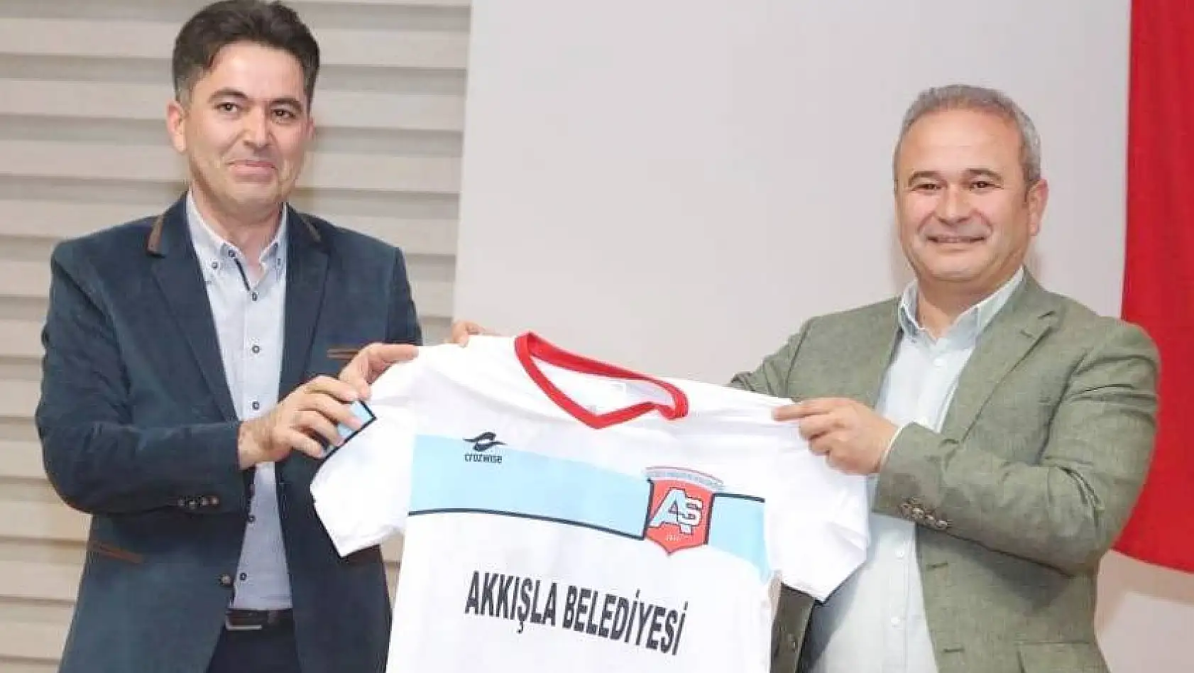 Akkışla Gençlikspor'dan sezon açılış tanıtım toplantısı