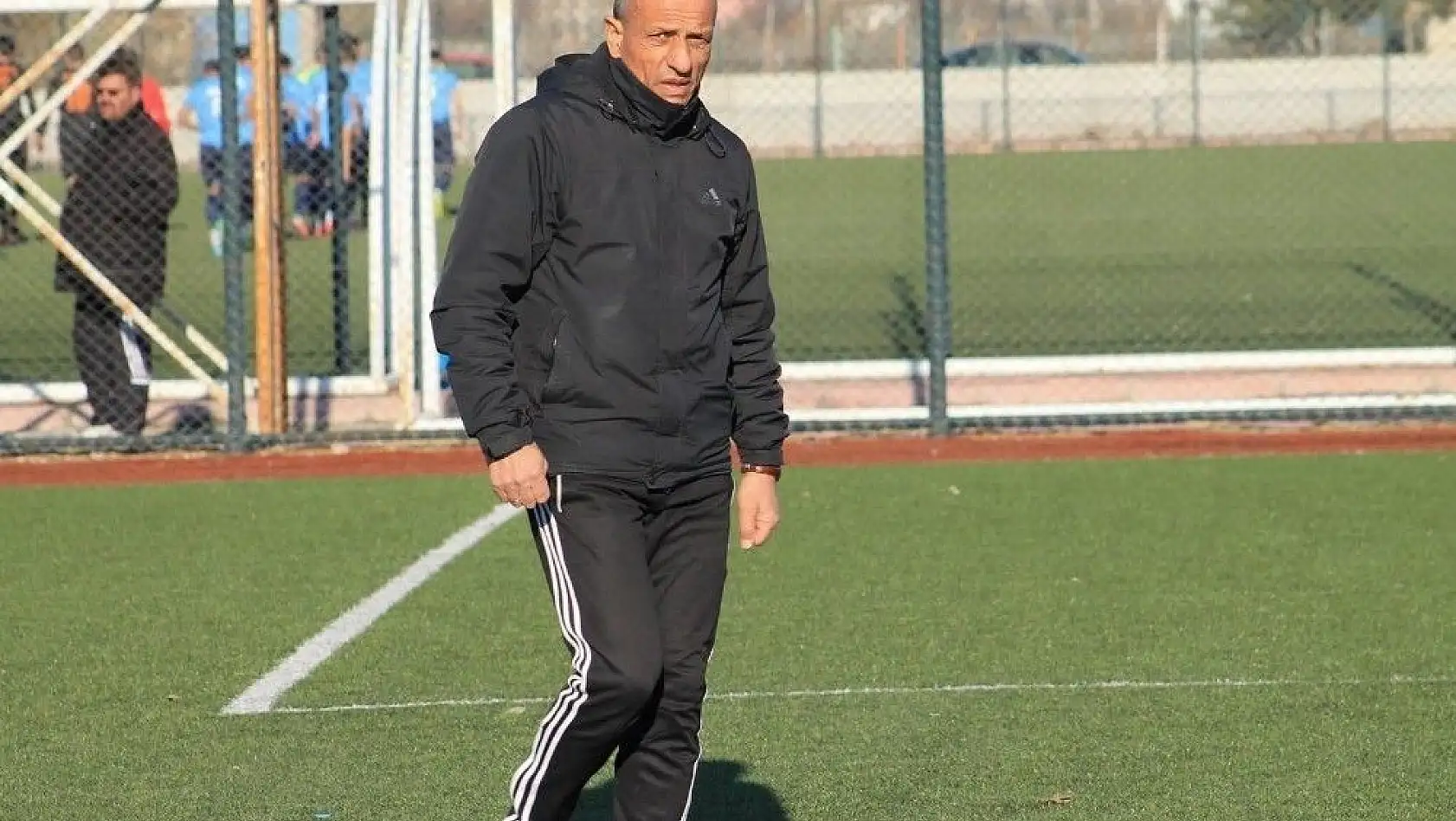 Antrenör Zeki Akparlar:
