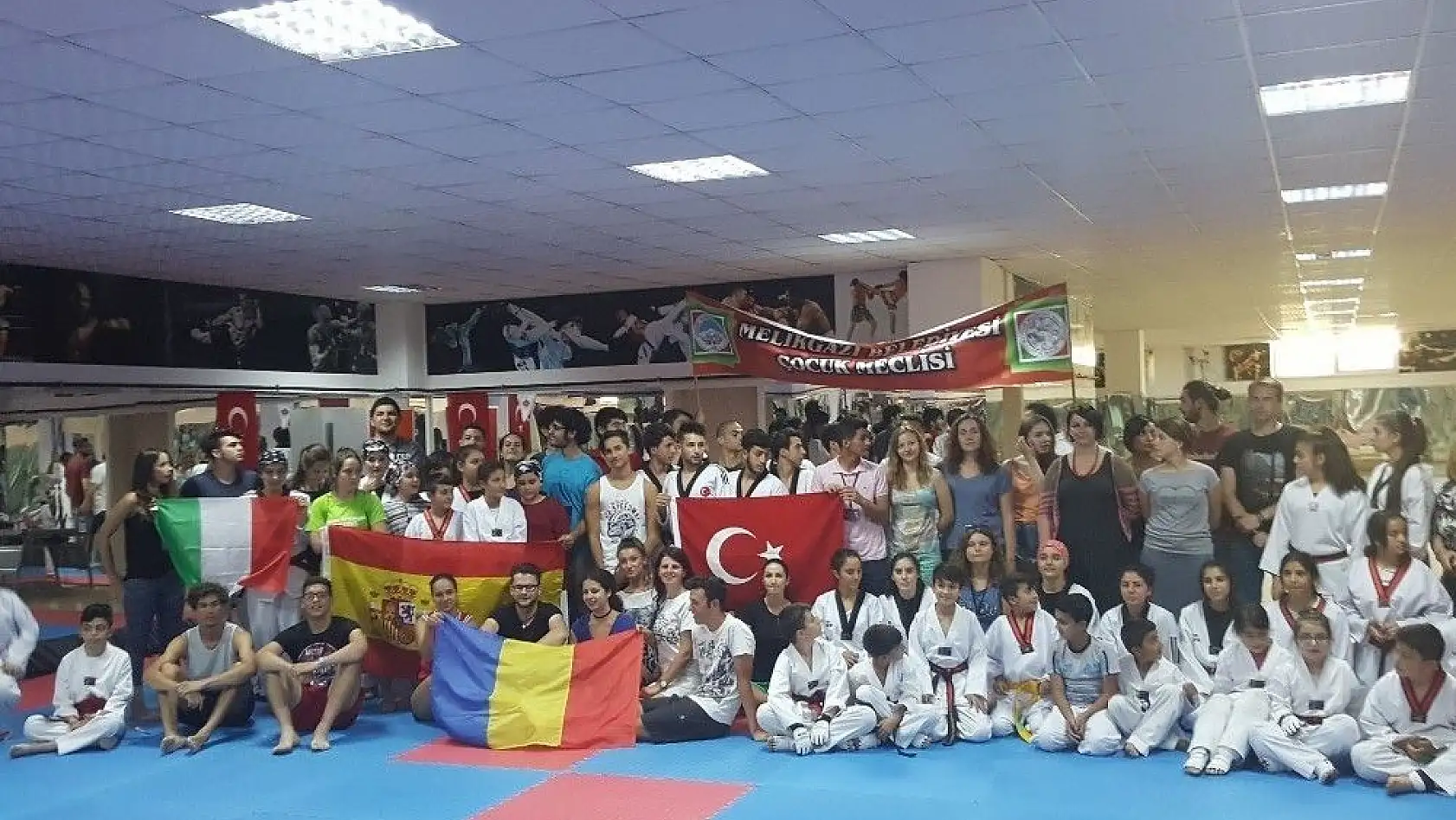 Avrupalı Gençler Kayseri'de Olimpiyat Projesine katıldı