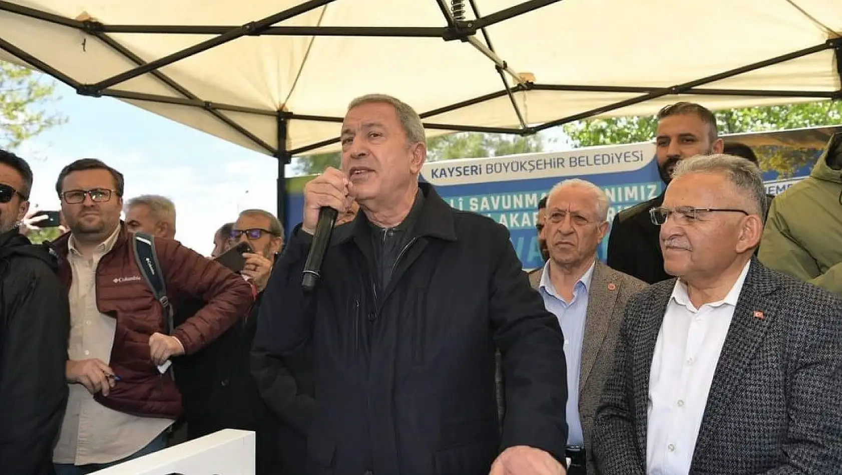 AK Parti Milletvekili adayı Bakan Akar:  İnşallah 14 Mayıs'tan sonra sorunları çözeceğiz