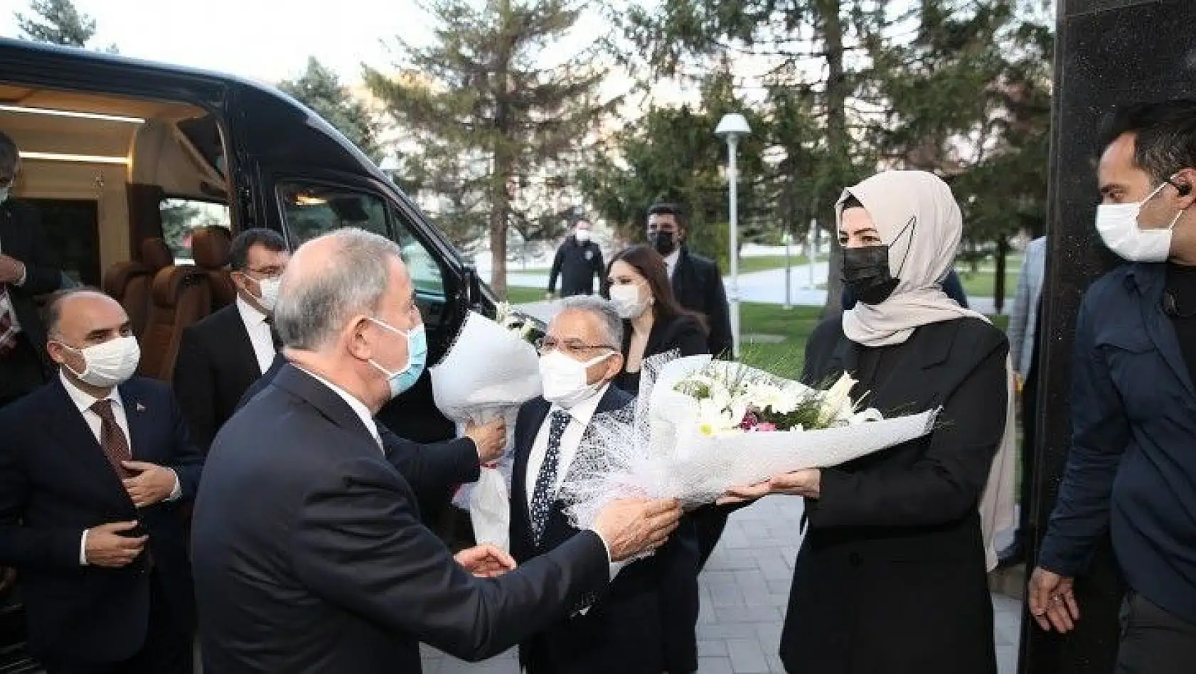 Başkan Büyükkılıç Bakan Akar ile Varank'ı belediyede ağırladı