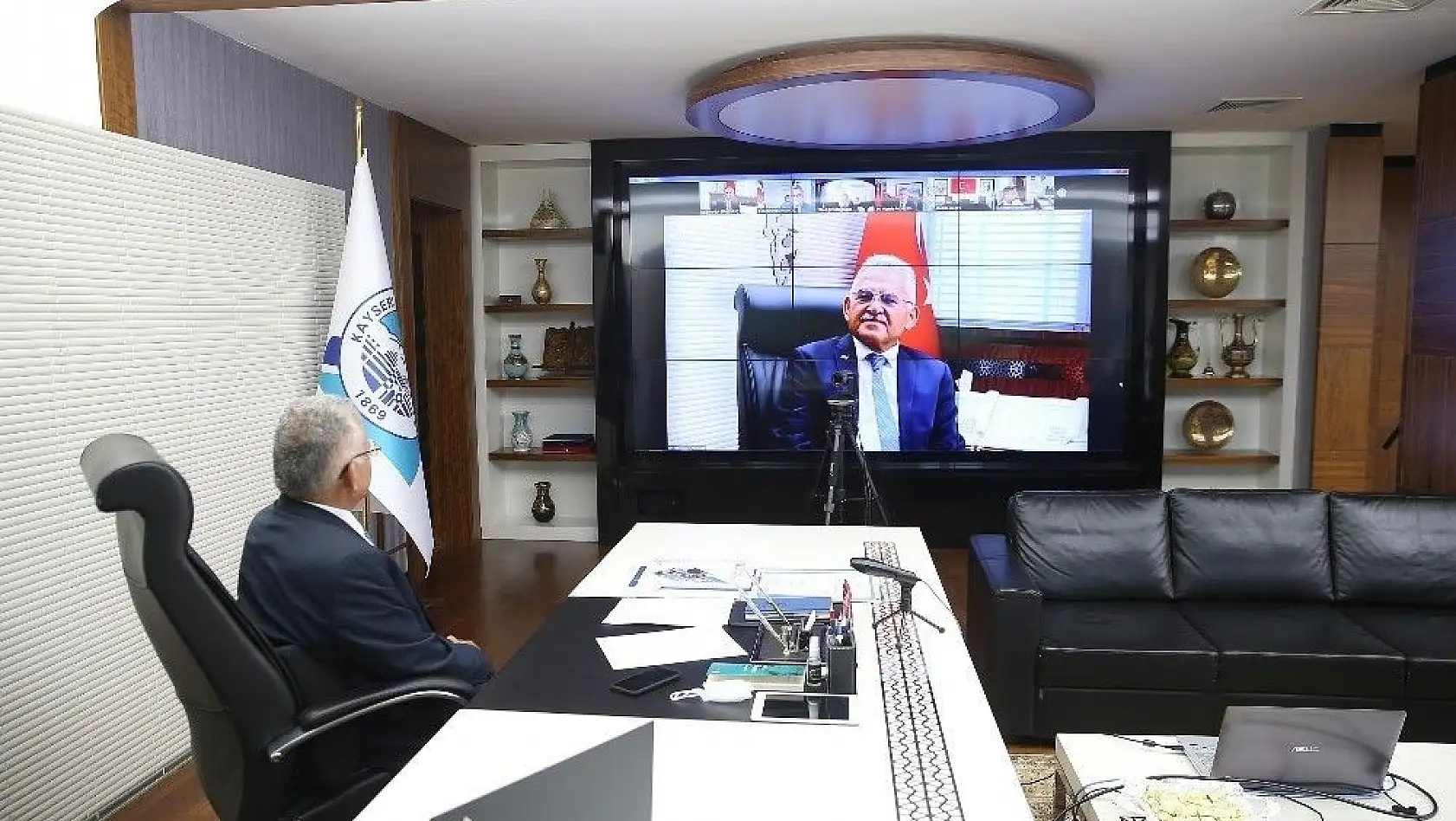 Başkan Büyükkılıç'tan 'Hemşehrilerimiz, şehrine sahip çıksın' çağrısı
