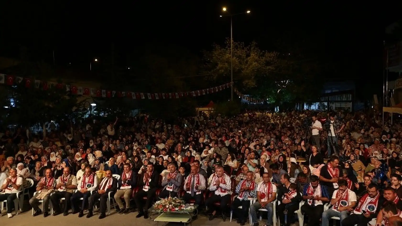 Başkan Çelik, Özvatan'da Festivale katıldı