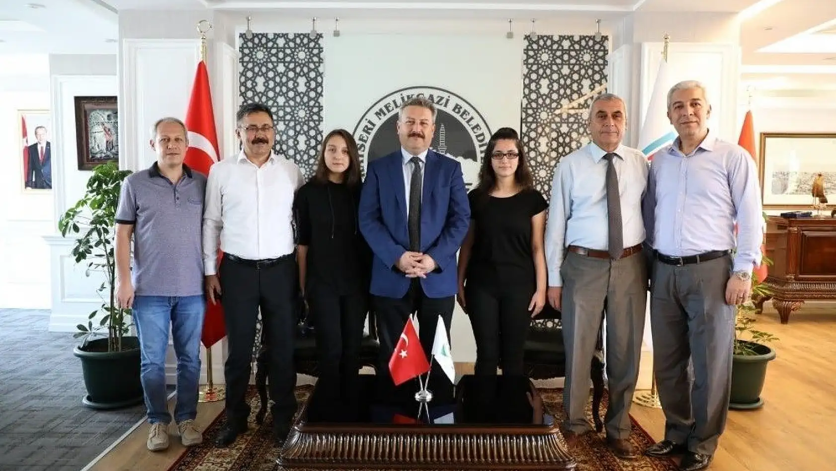 Başkan Dr. Mustafa Palancıoğlu 'Başarı ödüllendirilmeli'
