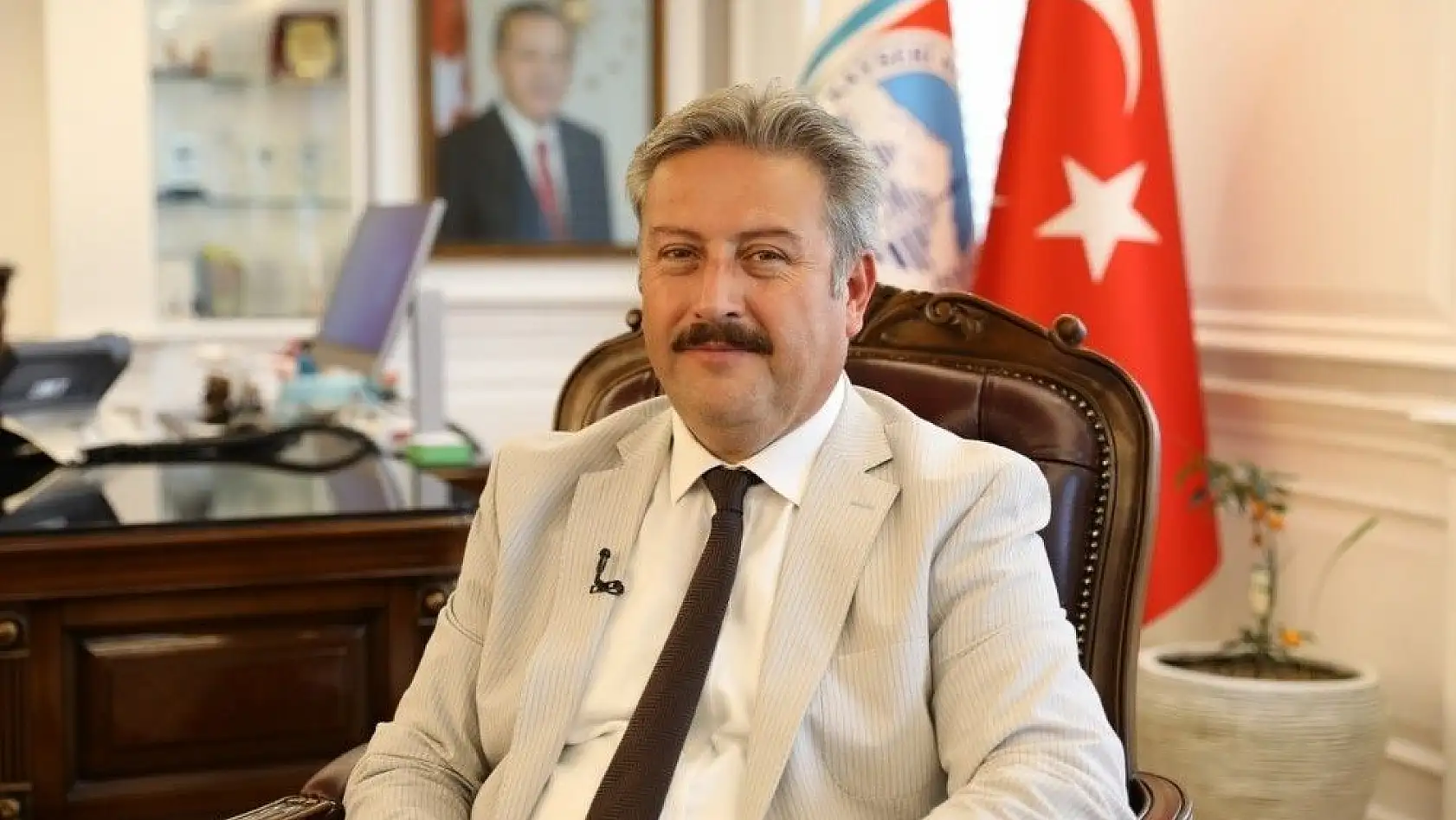 Başkan Palancıoğlu'ndan Mevlid Kandili mesajı