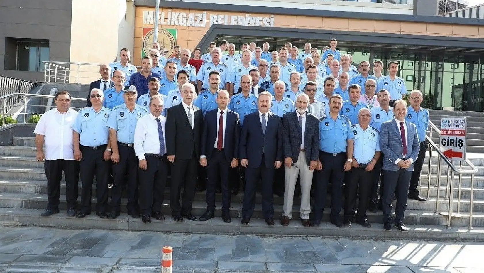 Başkan Palancıoğlu, zabıta personeli ile kavatlıda buluştu