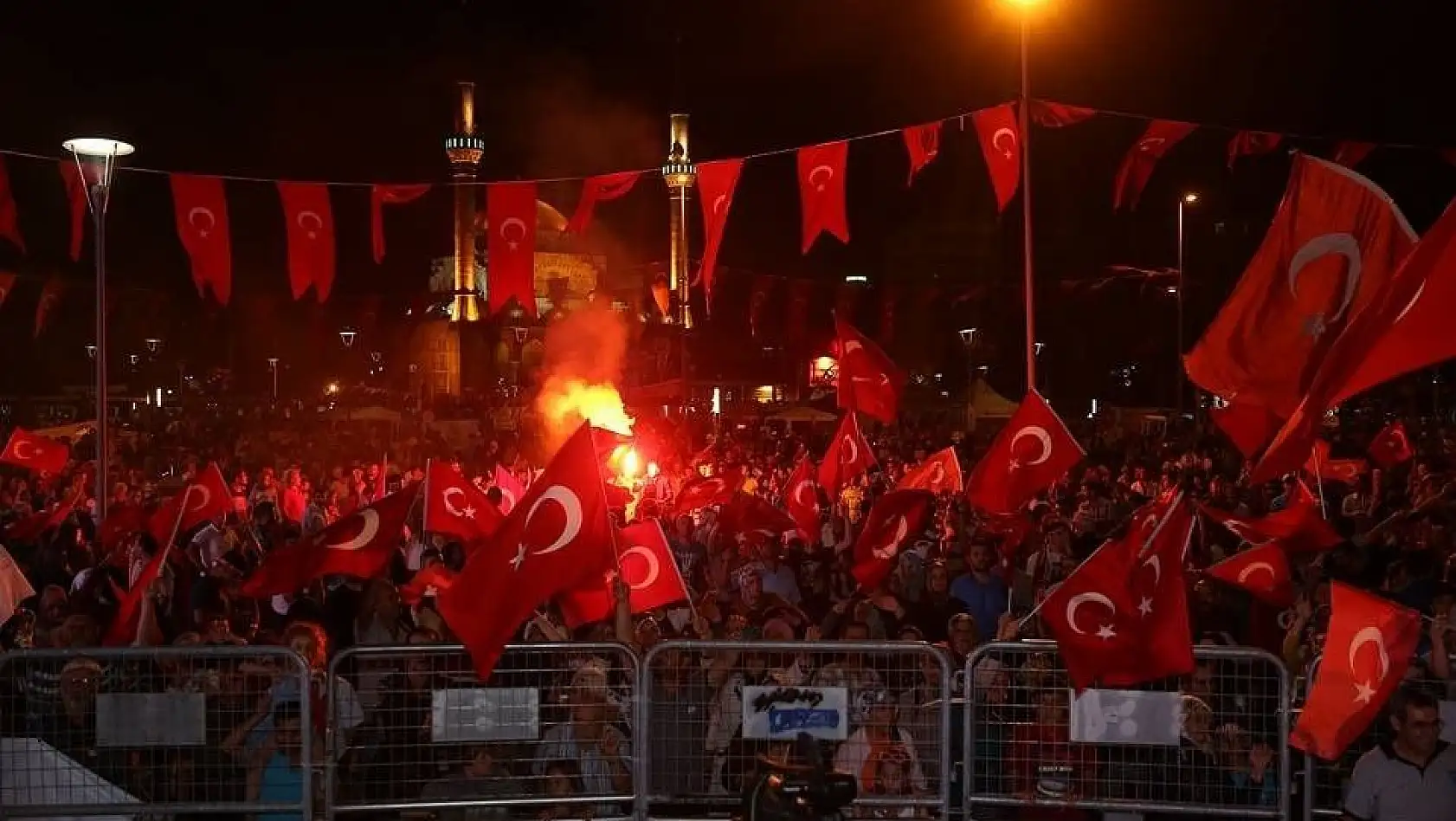 Büyükkılıç, '15 Temmuz Türk milletinin yeniden diriliş tarihidir'
