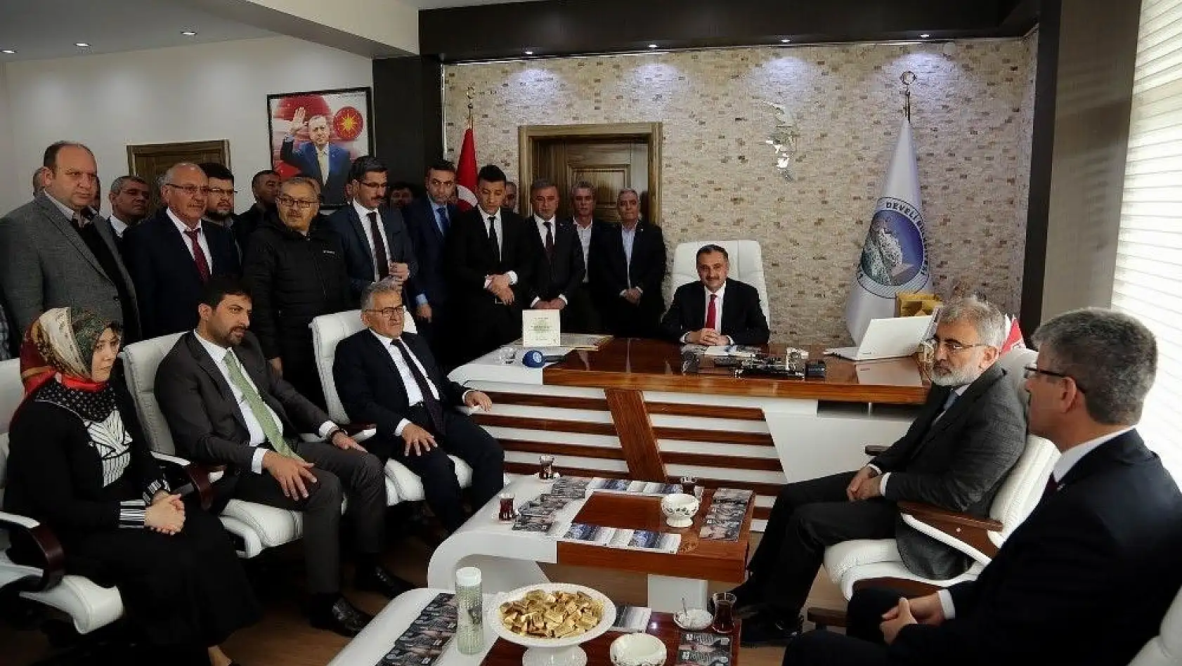 Büyükşehir Belediye Başkanı Büyükkılıç'tan Başkan Cabbar'a ziyaret