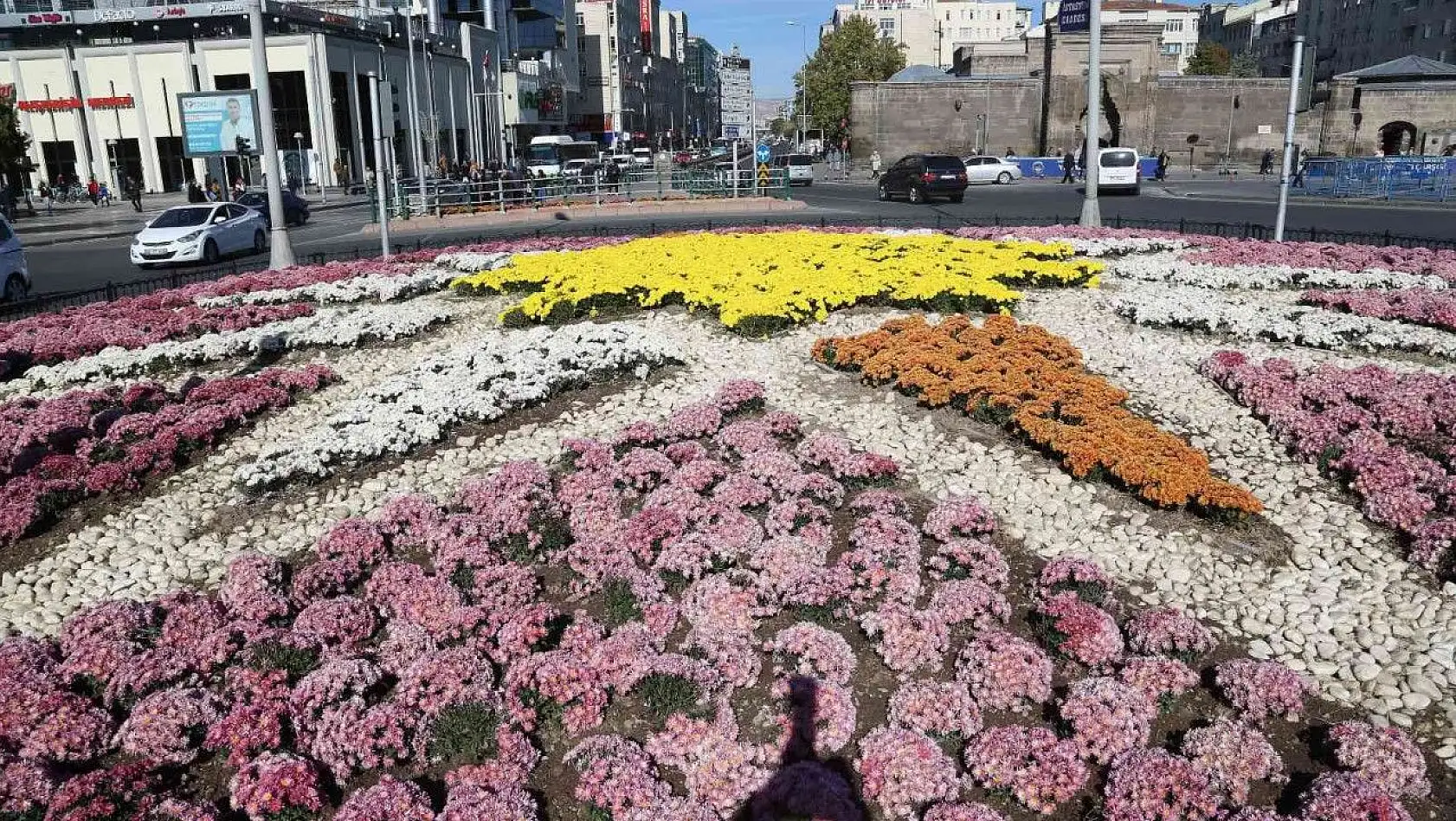 Büyükşehir, 1 milyon çiçek dikti!