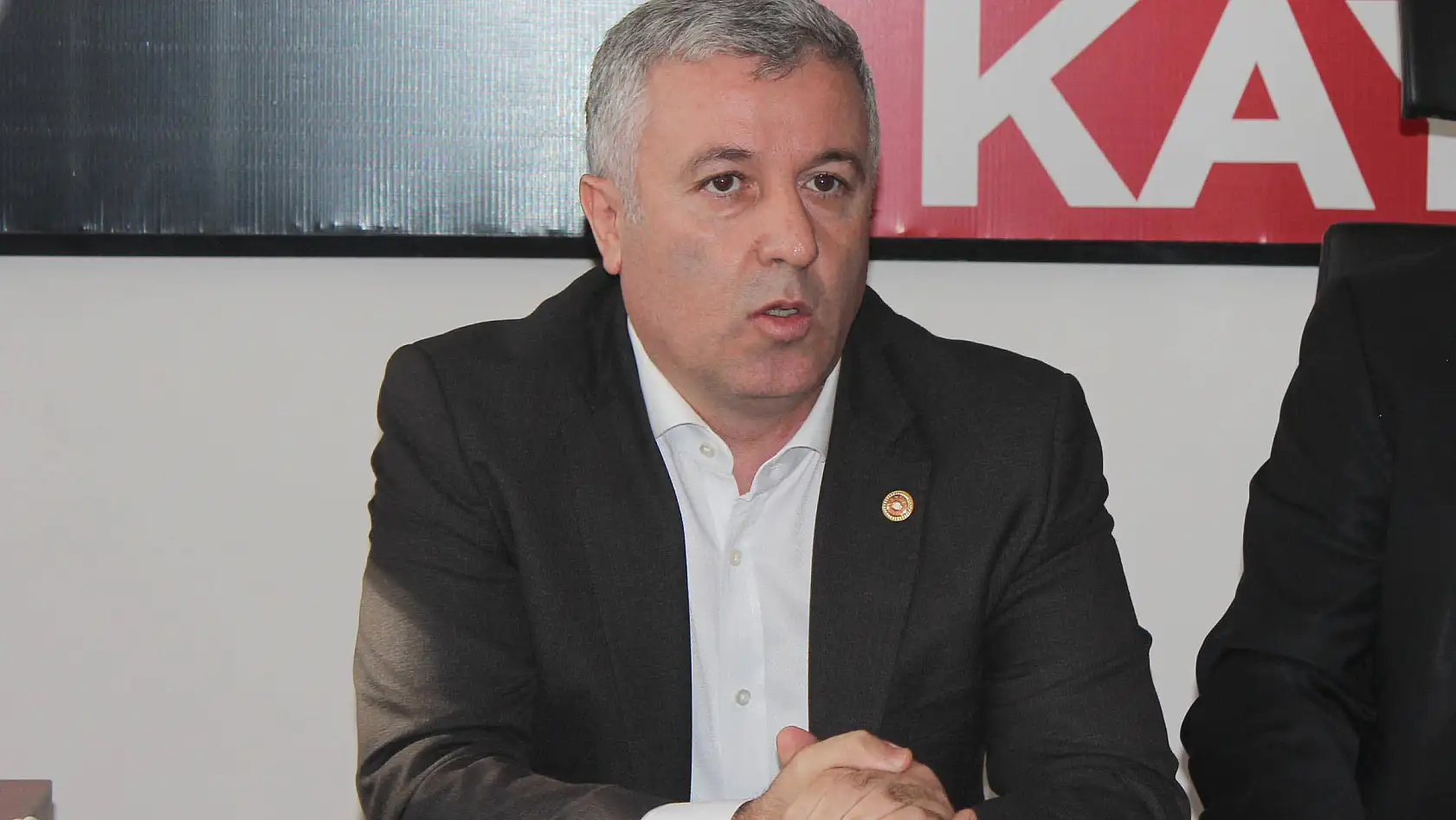 CHP Kayseri Milletvekili Arık: Ağır koşullar hekimleri ölüme sürüklüyor