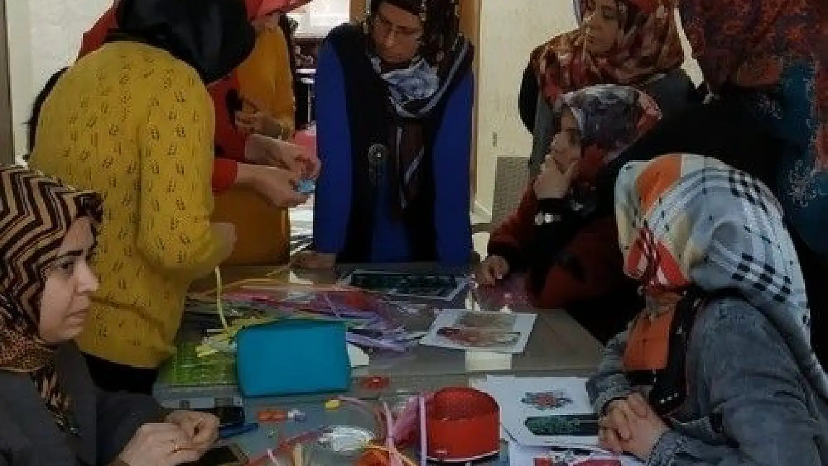 Eğitim-Bir-Sen 1 Nolu Şube'de Kağıt Telkari Kursu devam ediyor