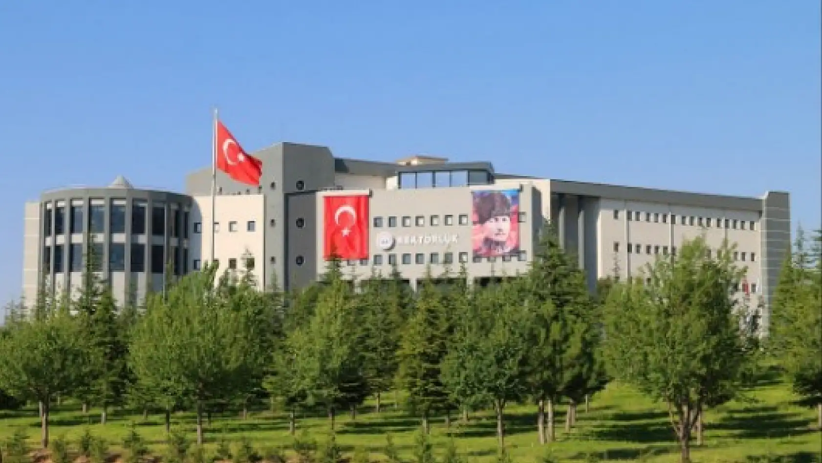 Erciyes Üniversitesi'nden o alımla ilgili düzeltme!