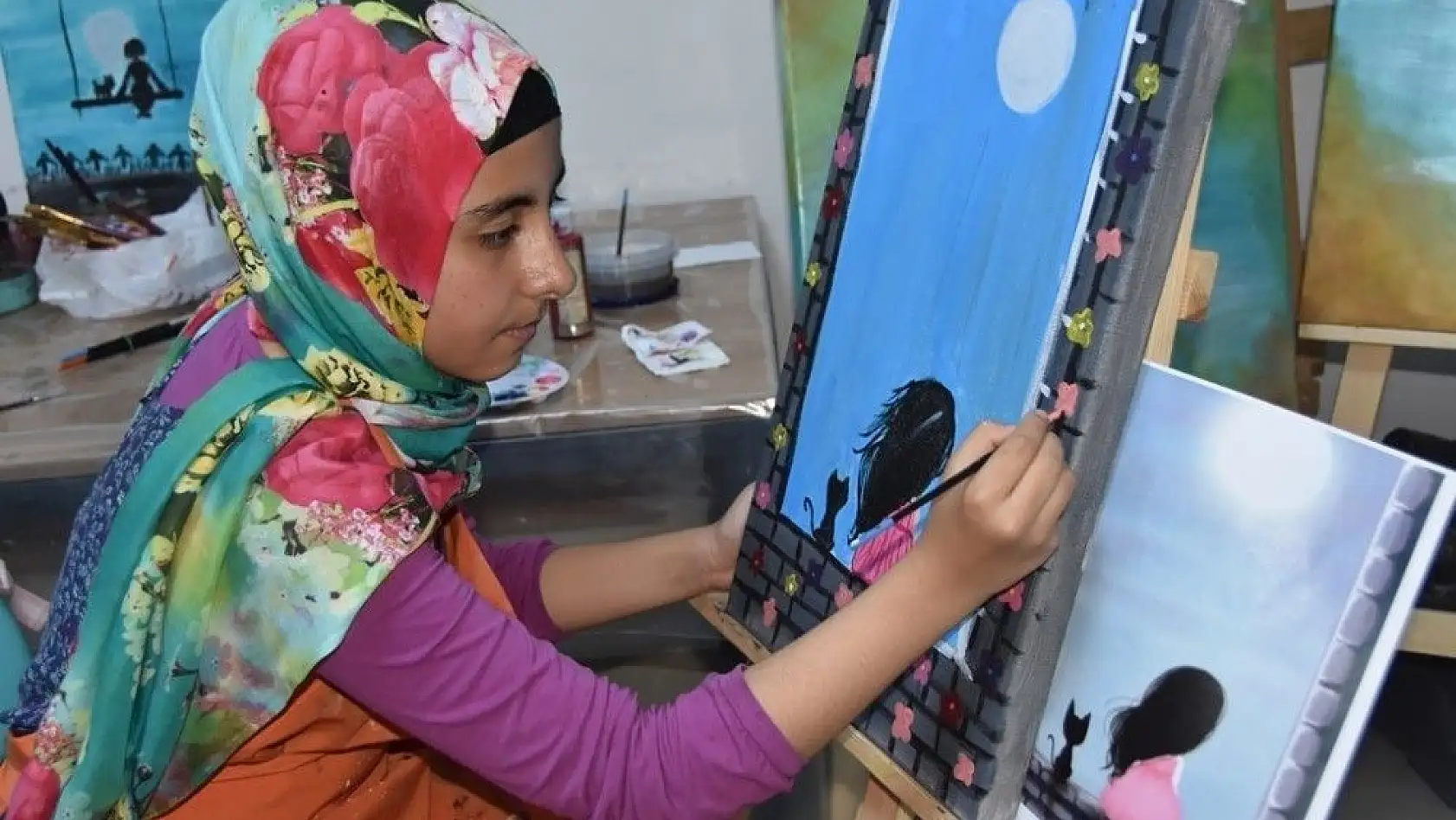 Geleceğin ressamları Kocasinan Akademi'de yetişiyor
