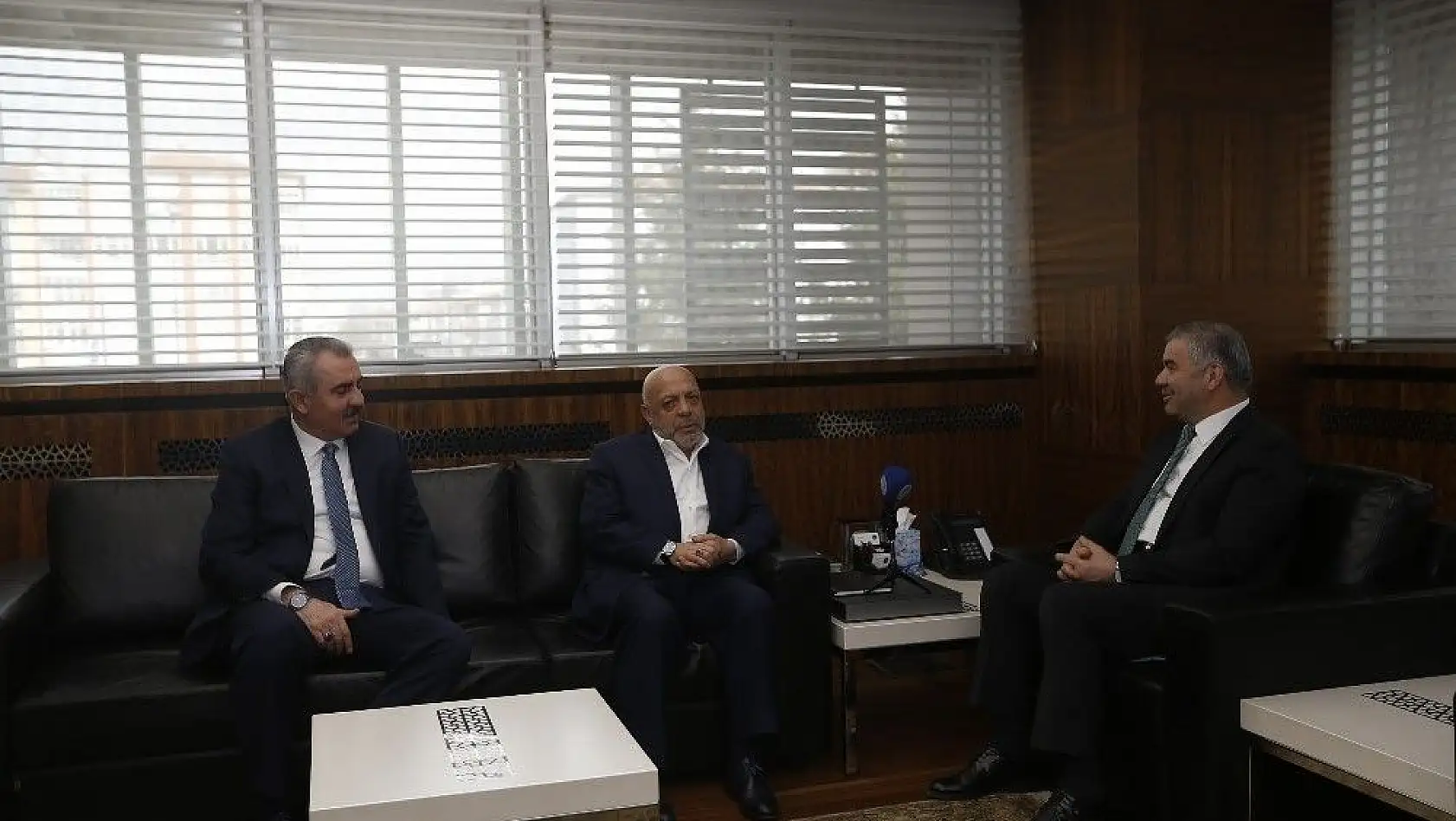 Hak İş Genel Başkanı Arslan, Başkan Çelik'i ziyaret etti
