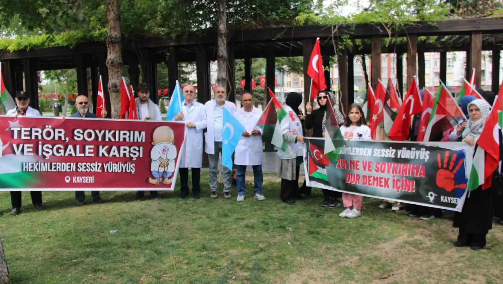 Kayseri'de hekimler yürüyüş düzenledi