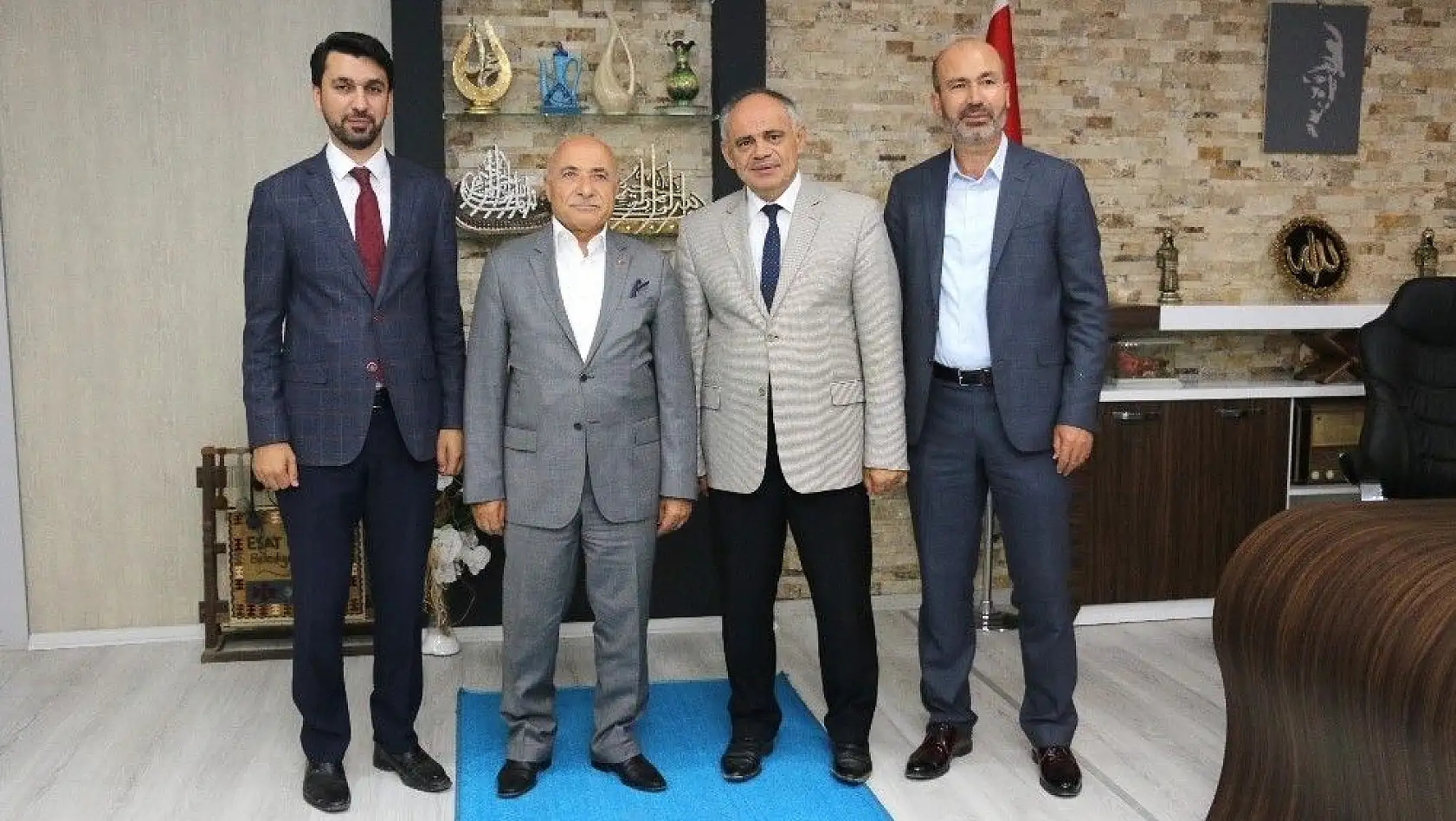 İsmail Tamer'den Başkan Esat Öztürk'e ziyaret
