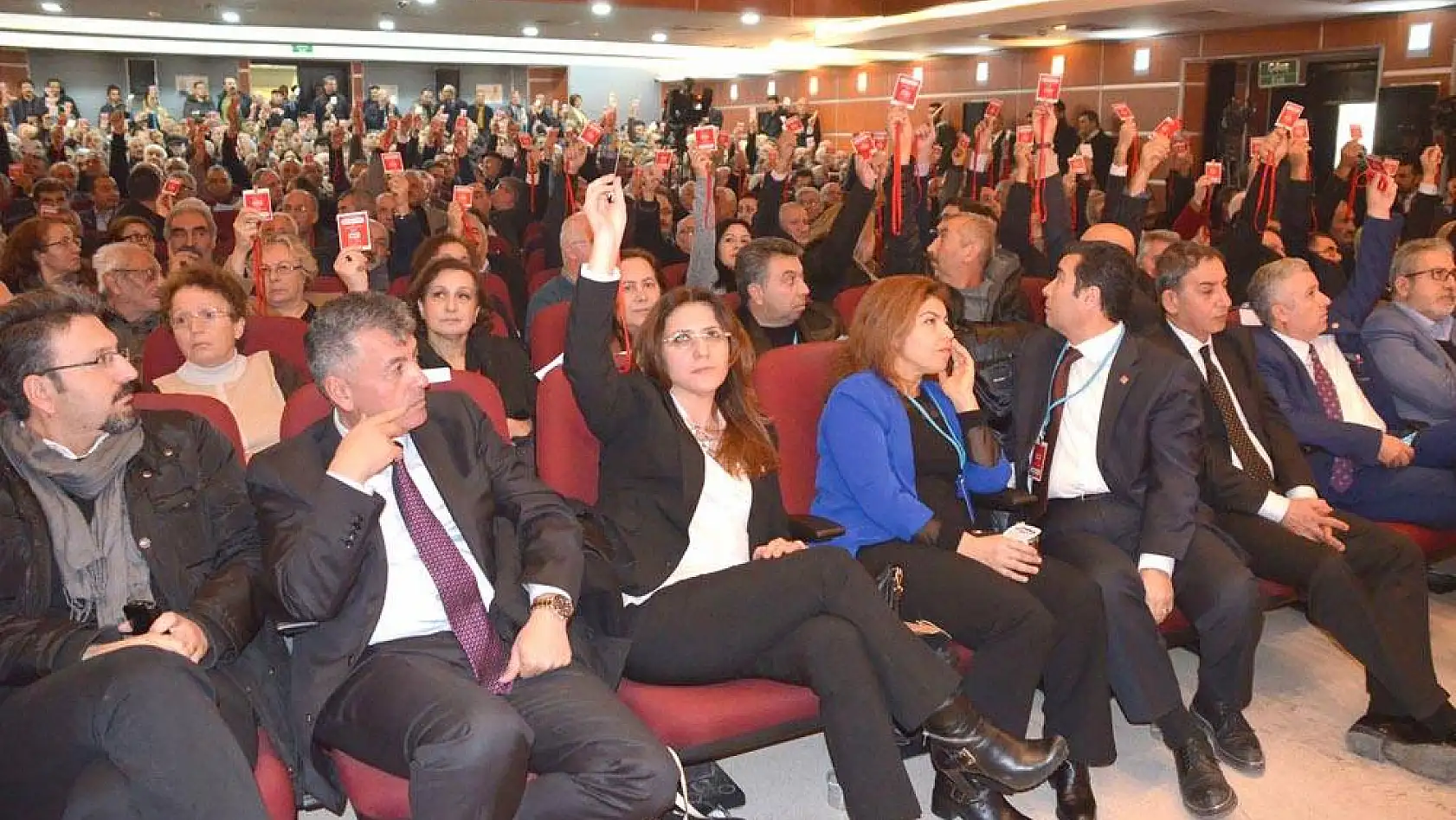 İşte CHP'de en çok oyu alan kurultay delegeleri