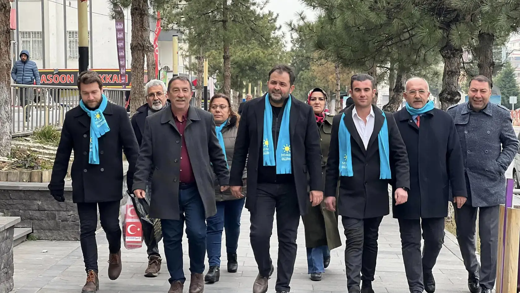 İYİ Parti adayından deprem açıklaması: Kimseyi kaderine terk etmeyeceğiz