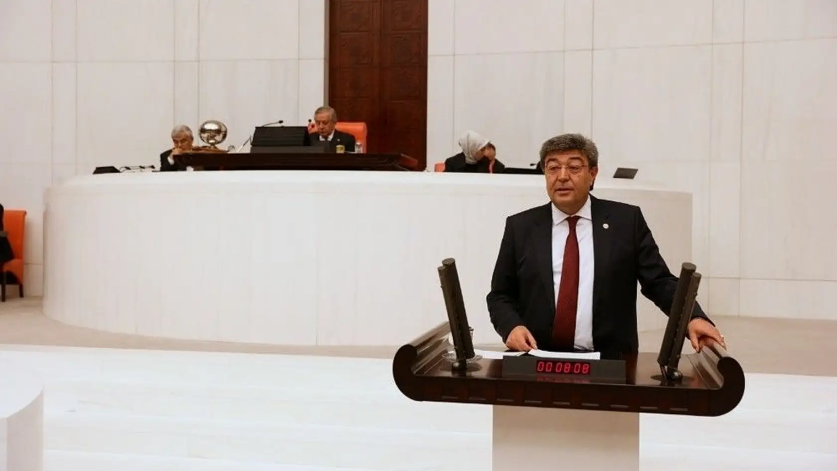 İYİ Parti Kayseri Milletvekili Dursun Ataş, intihar ve cinayetleri meclis gündemine taşıdı