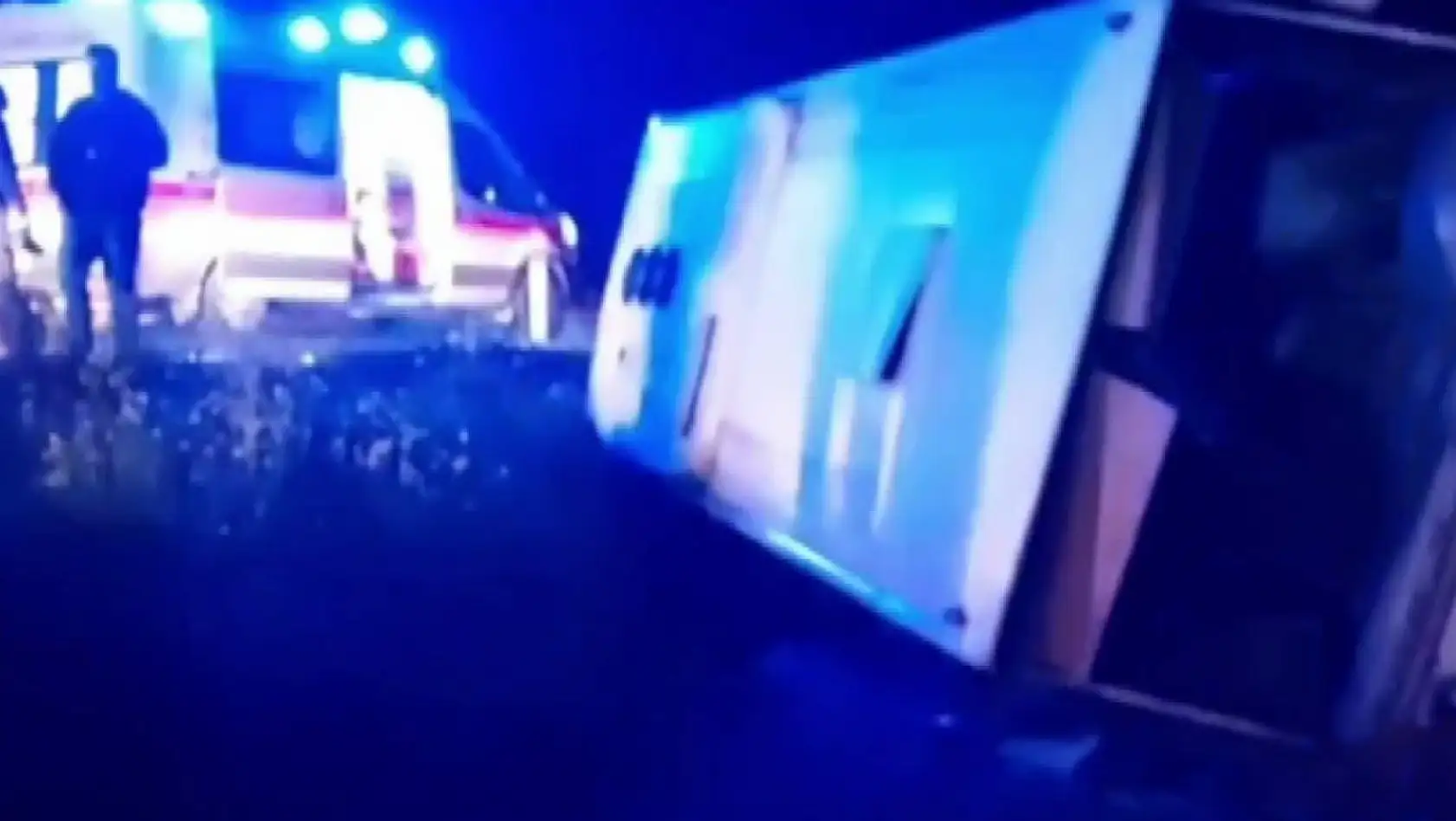 Kahramanmaraş'ta minibüs devrildi: 9 Yaralı