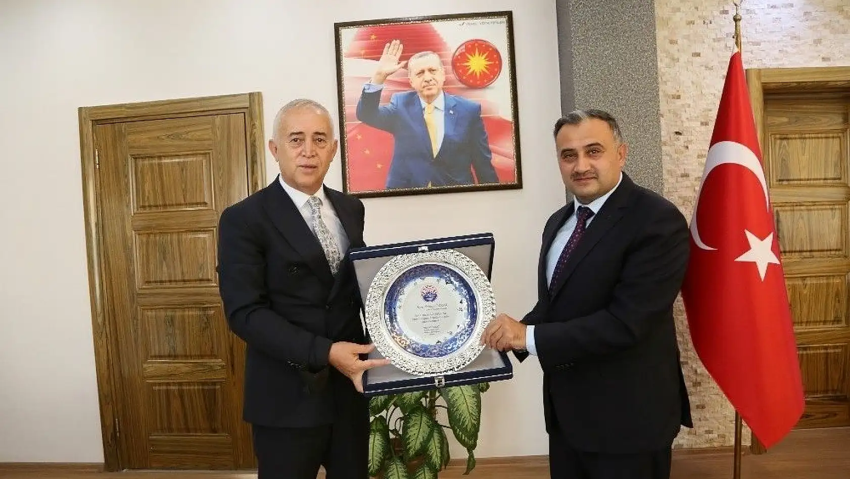 Kayseri ASKF'den Başkan Cabbar'a teşekkür ziyareti