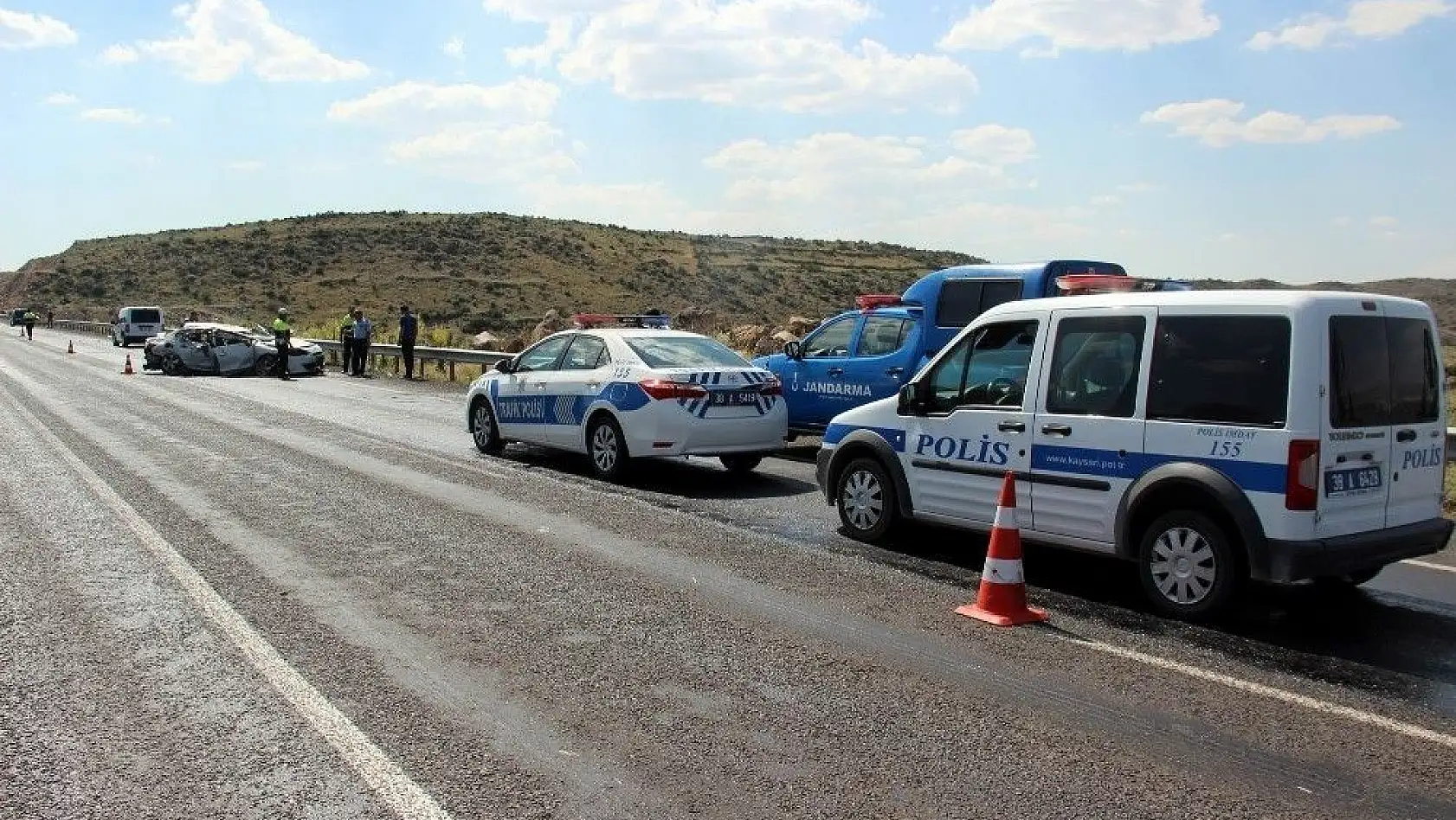 Kayseri'de feci kaza: 2 ölü 3 ağır yaralı