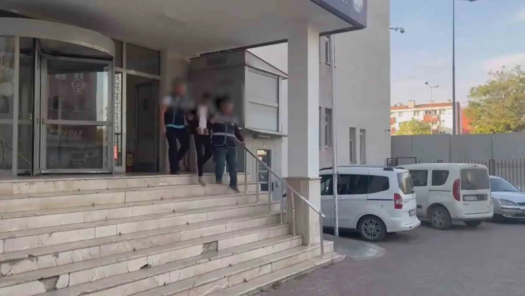 Kayseri'de fuhuş yapılan 8 ev kapatıldı