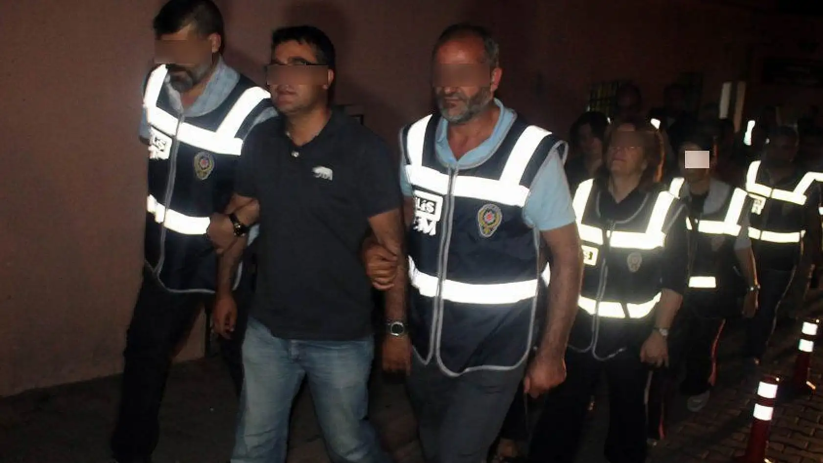 Kayseri'de 29 Hakim ve Savcı tutuklandı