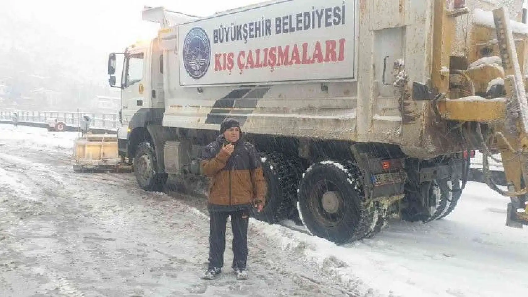 Kayseri'de karla mücadele devam ediyor