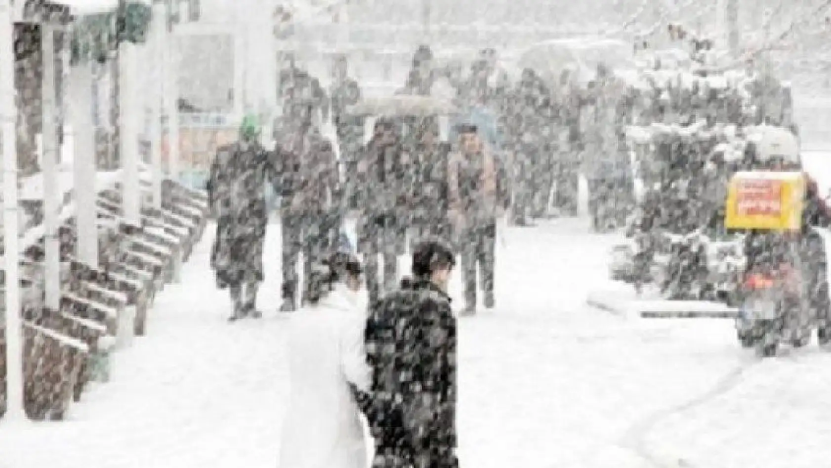 Kayseri'de Mart ayında kar sürprizi