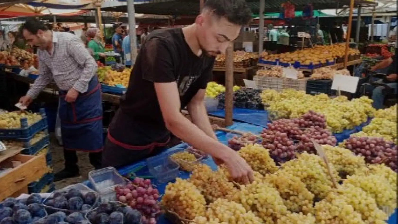 Kayseri'de pazartesi günü kurulan semt pazarları