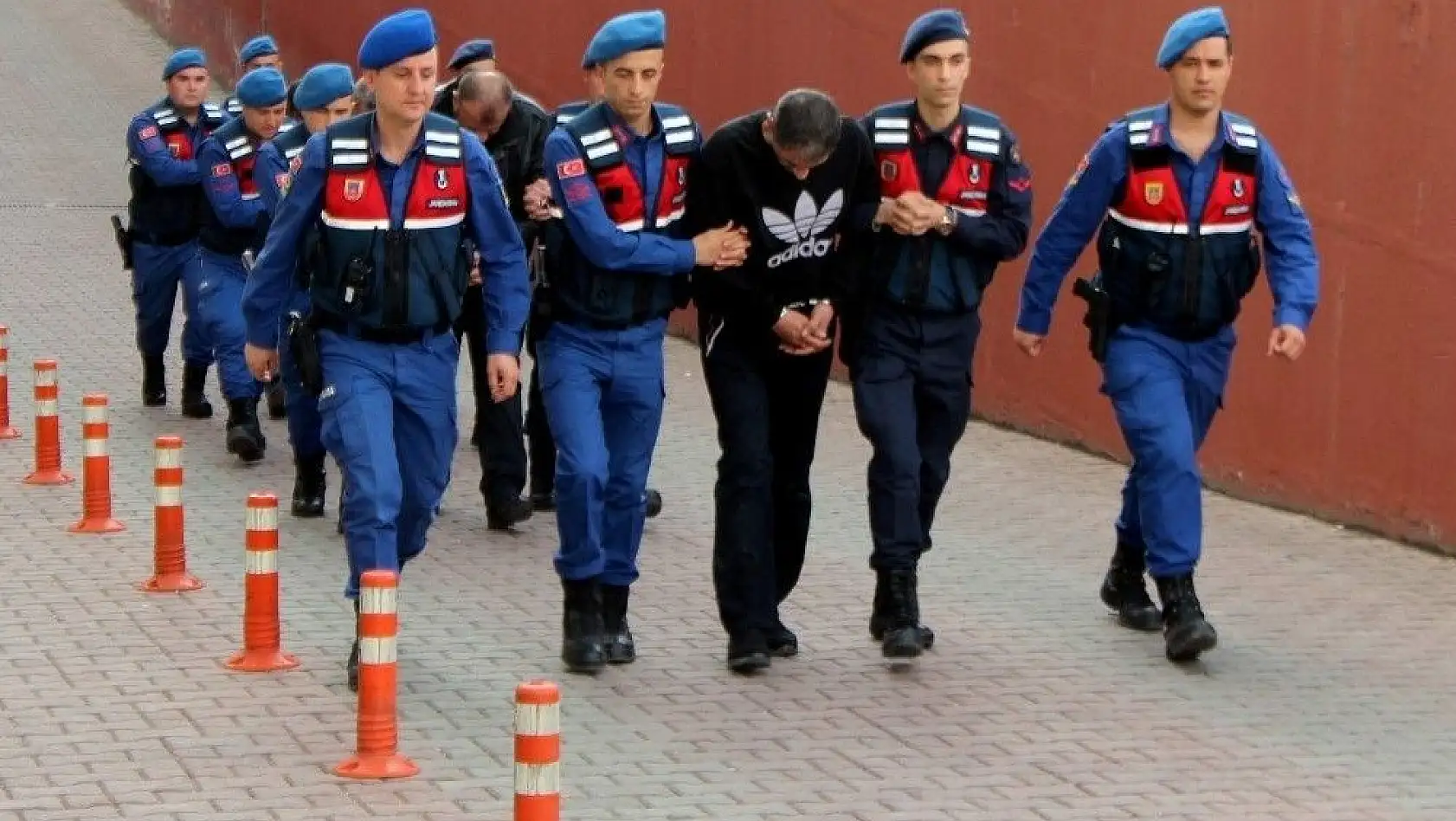 Kayseri ve Yozgat'ta 22 hırsızlık olayına karışan 4 şüpheli yakalandı