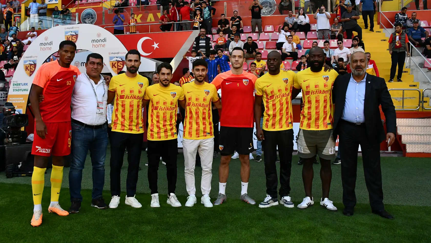 Kayserispor'da yeni transferler görücüye çıktı