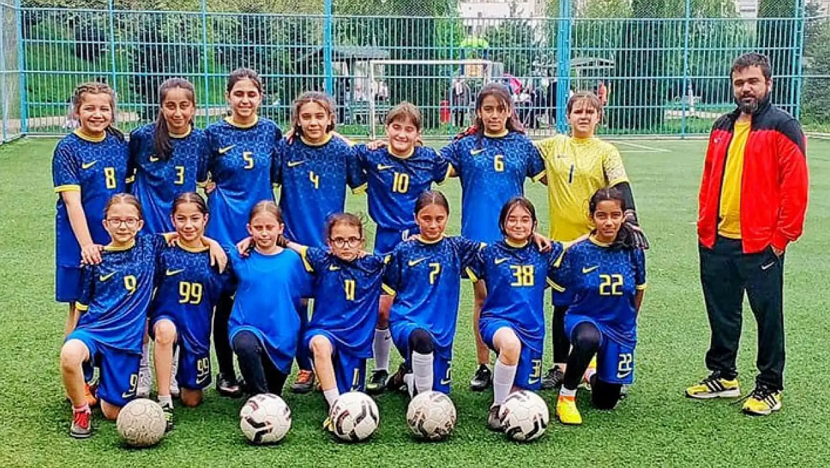 Küçükler futbol turnuvası Kayseri'de başladı!