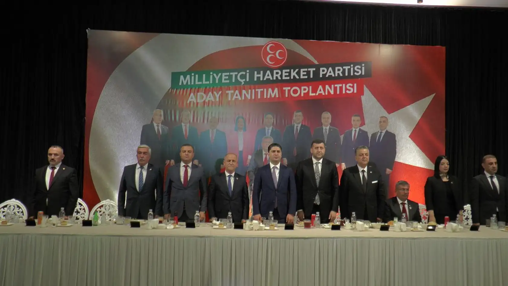 MHP Kayseri Milletvekili adayları gövde gösterisi yaptı