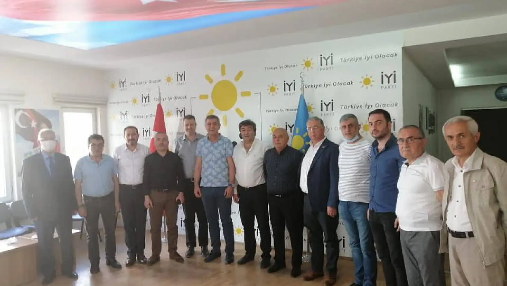 Milletvekili Ataş, Meclis üyeleri ile toplantı yaptı