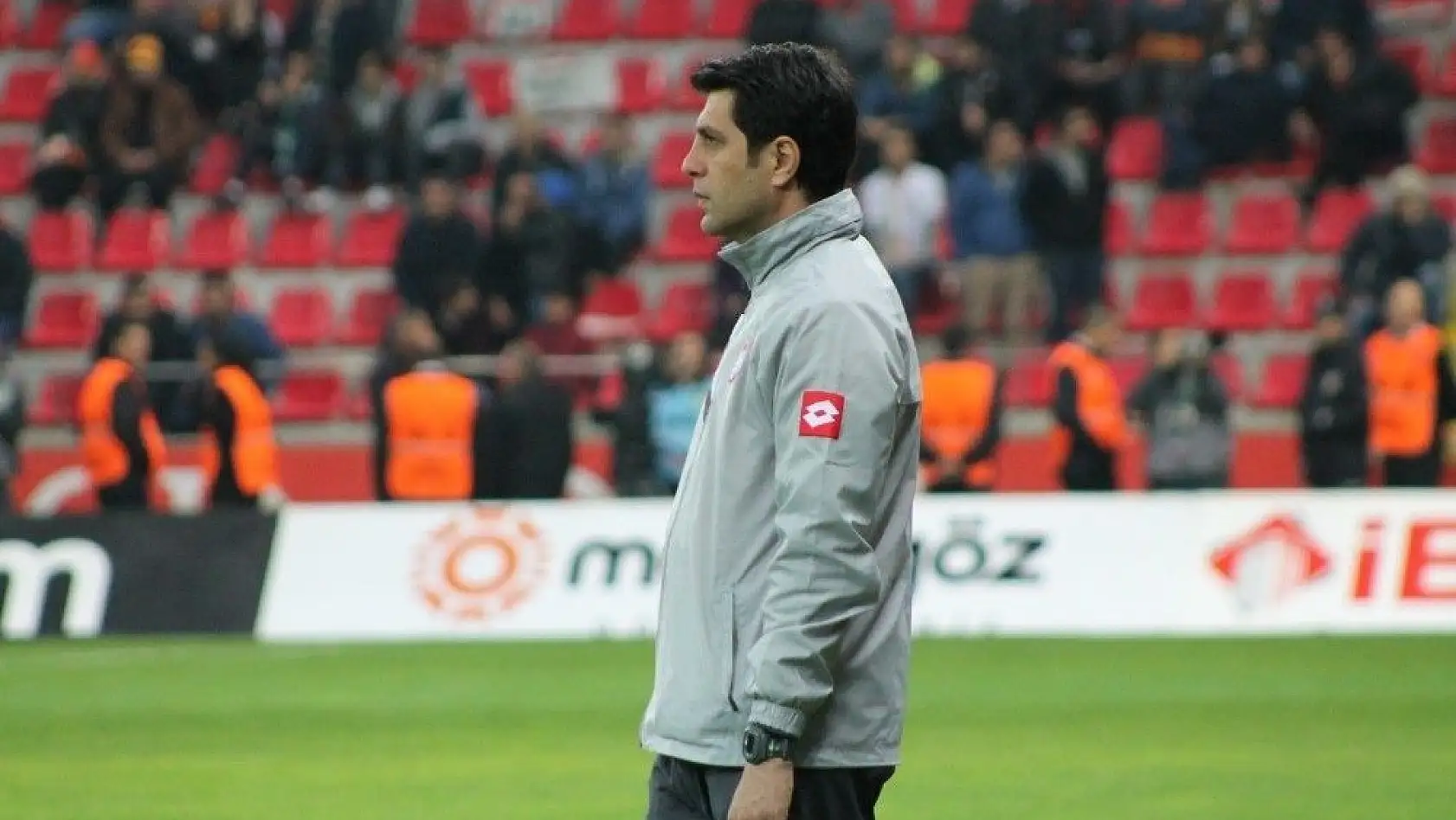 Mustafa Öğretmenoğlu ilk kez Kayserispor-Trabzonspor'un maçını yönetecek
