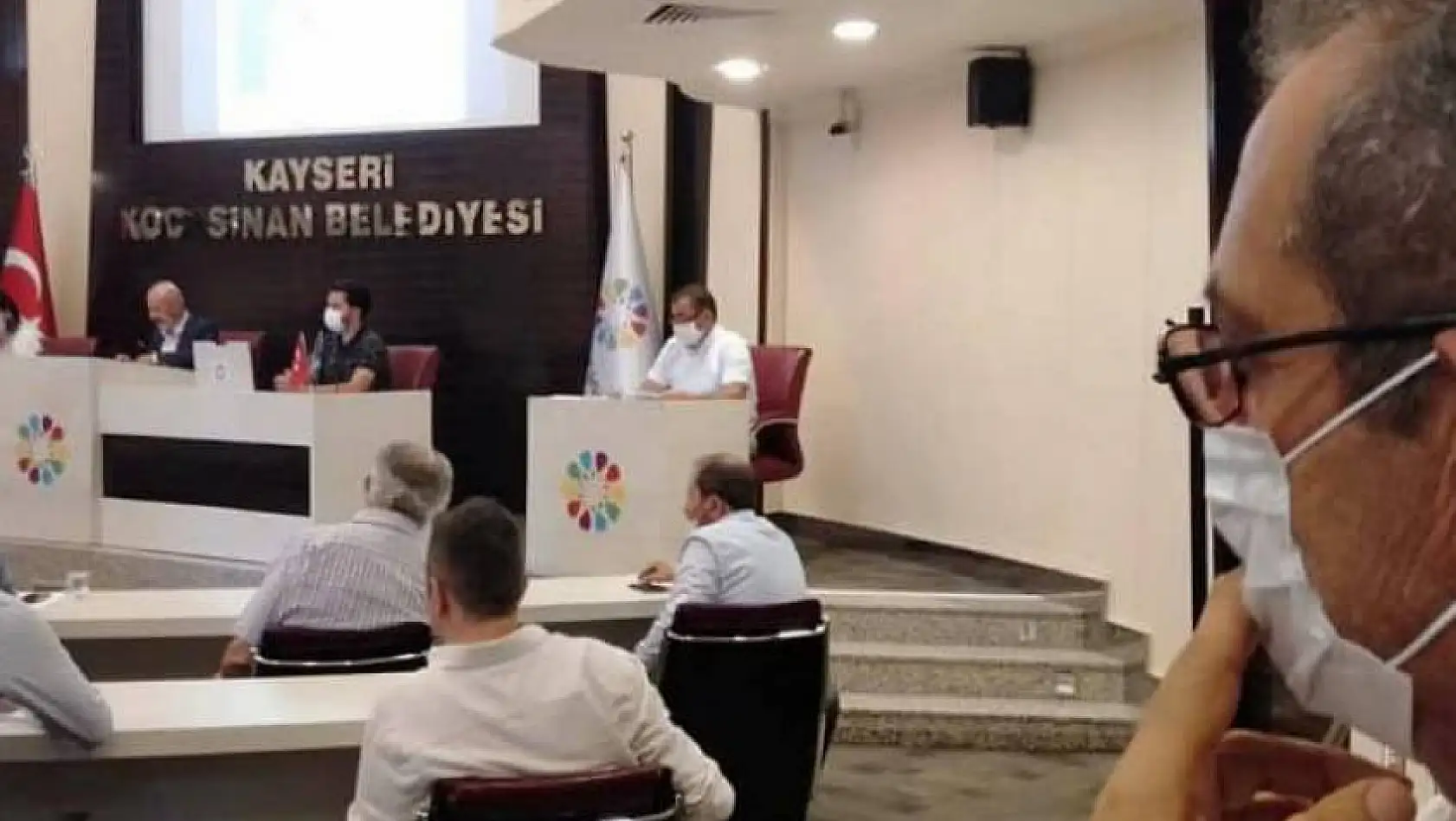 O ilçe başkanından belediye meclisleri ile ilgili şok açıklama: Kayseri'nin geleceği mirasyedi gibi satılıyor