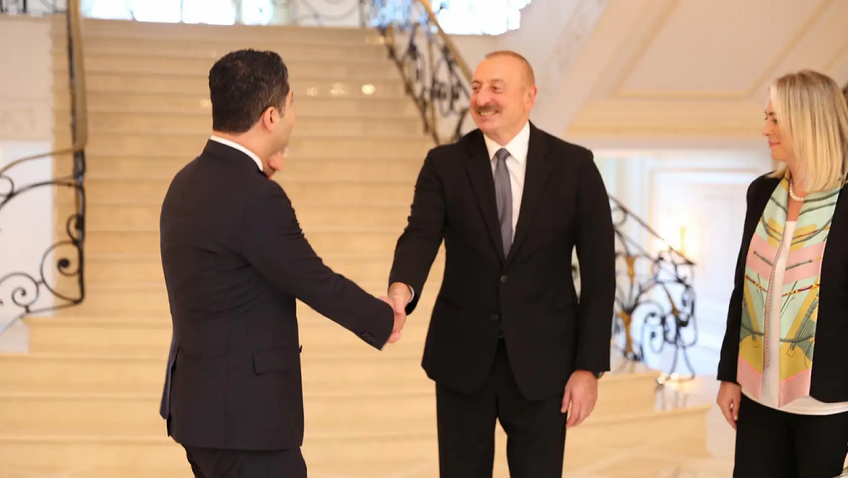 Özdemir'den Aliyev'e ziyaret!