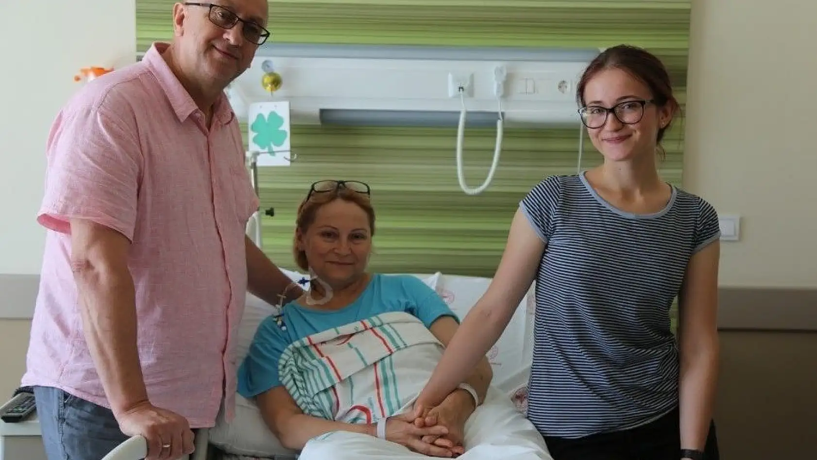 Polonyalı öğretmen Kayseri Şehir Hastanesi'ndeki müdahaleyle ölümden kurtuldu
