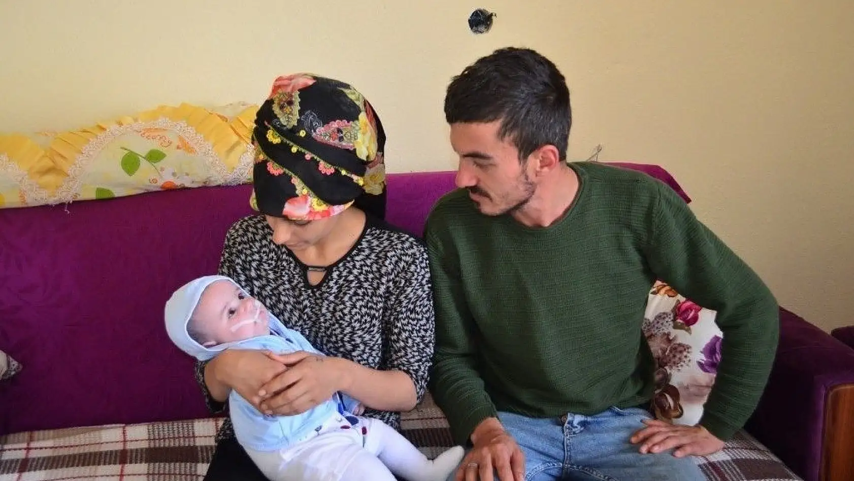 Şizensefali hastası bebeğin ailesi yardım bekliyor
