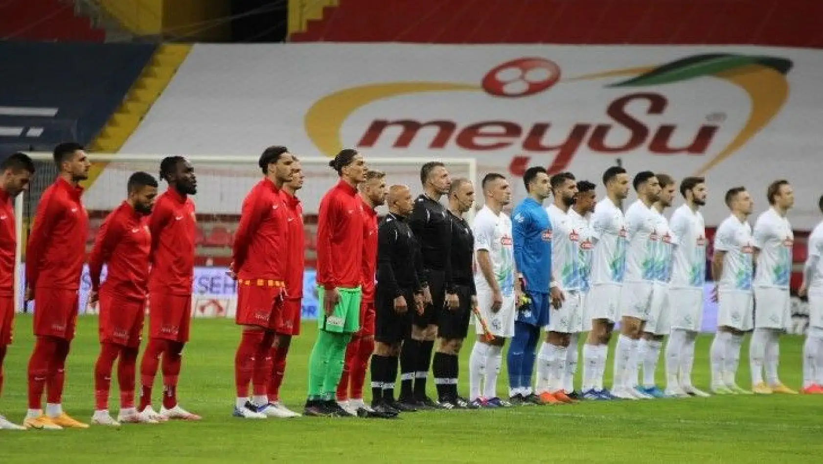 Süper Lig: Kayserispor: 0 - Çaykur Rizespor: 0 (Maç devam ediyor)