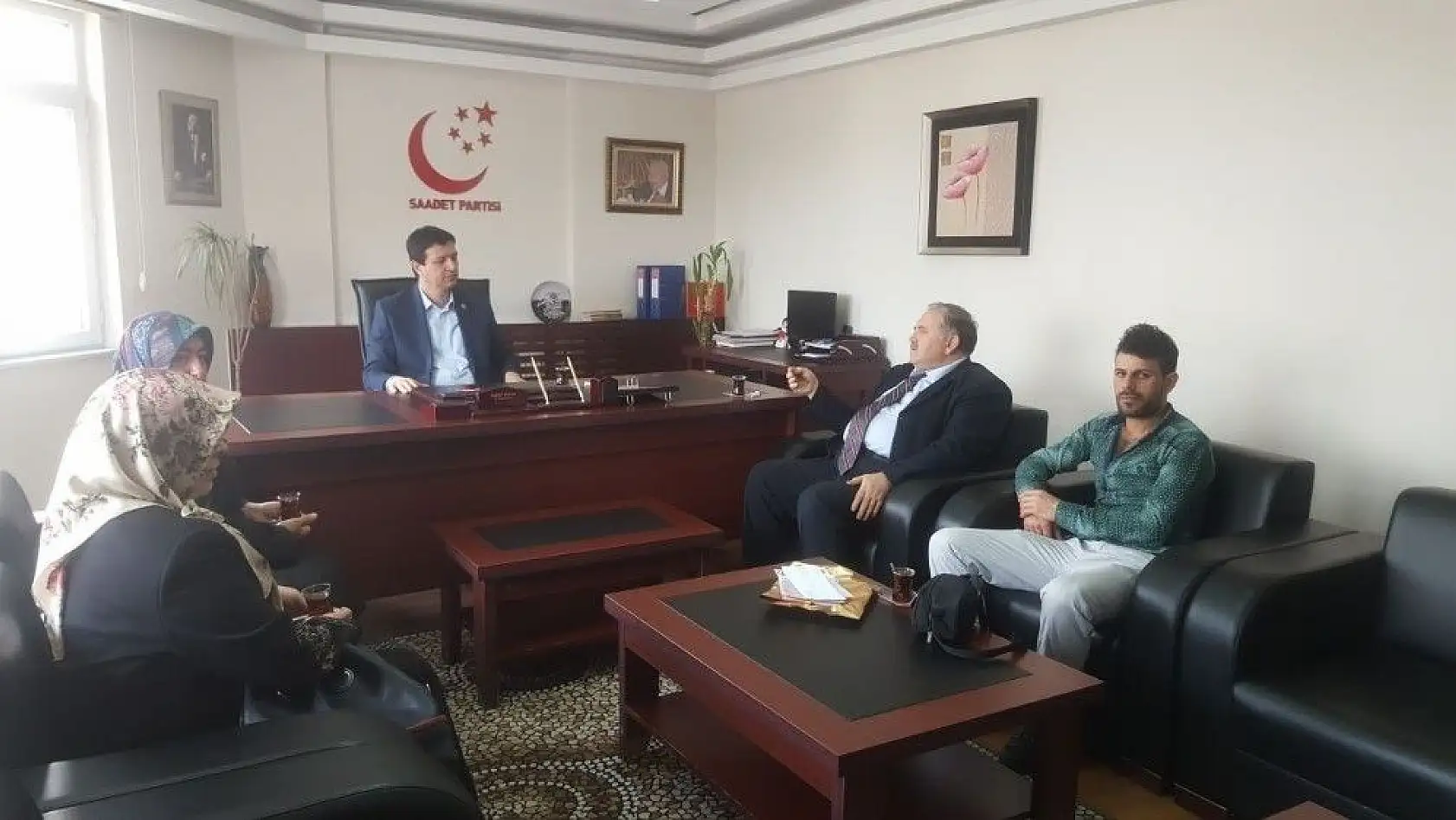 Talasemi ve Lösemililer Derneği Saadet Partisi'ne ziyaret etti